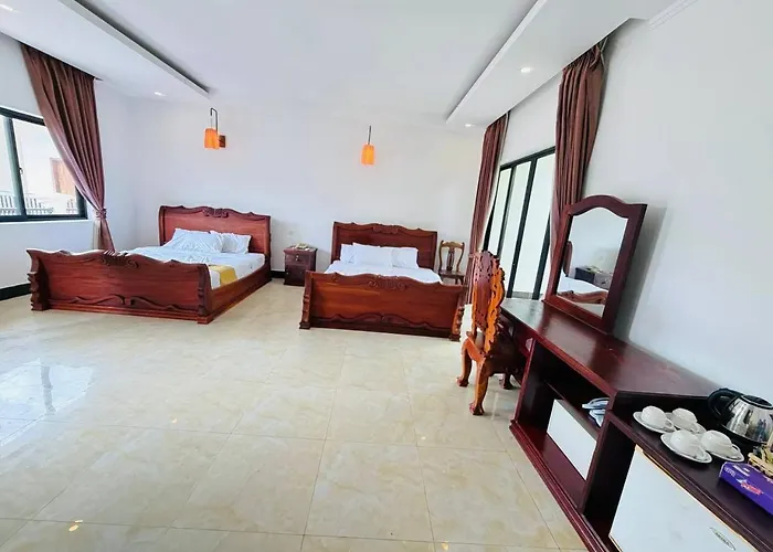 Ora Boutique Hotel *